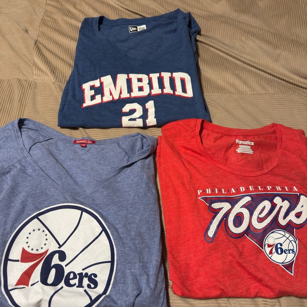 New Era 76ers Blue and Red Short Sleeve Tees